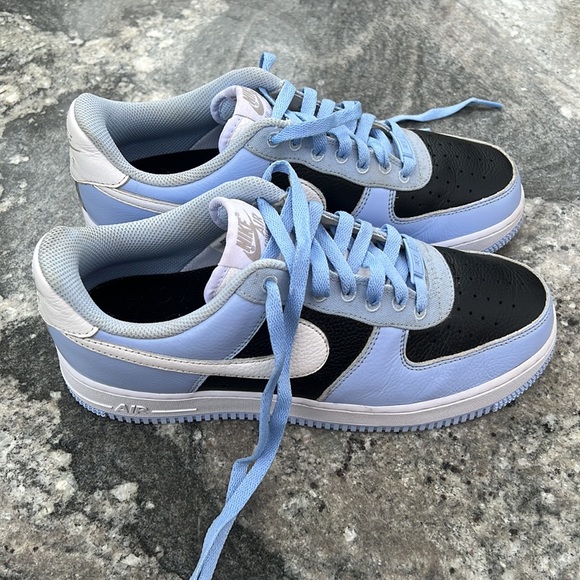 Nike Air Force 1 - Men’s size 8 w/ crease protectors - Picture 2 of 6